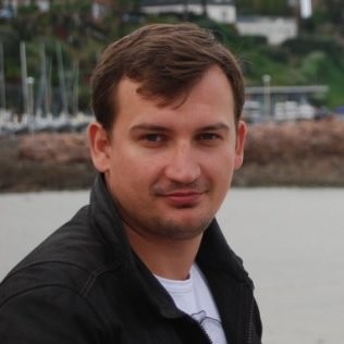 Kolyuzhnov_Denis_001__Linkedin.jpeg