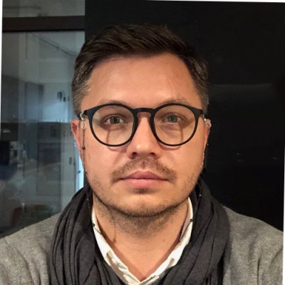Makarov_Evgeniy_002__Linkedin.jpg