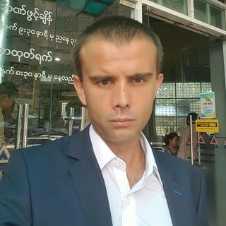 Petkov_Evelin_001__Instagram.jpg