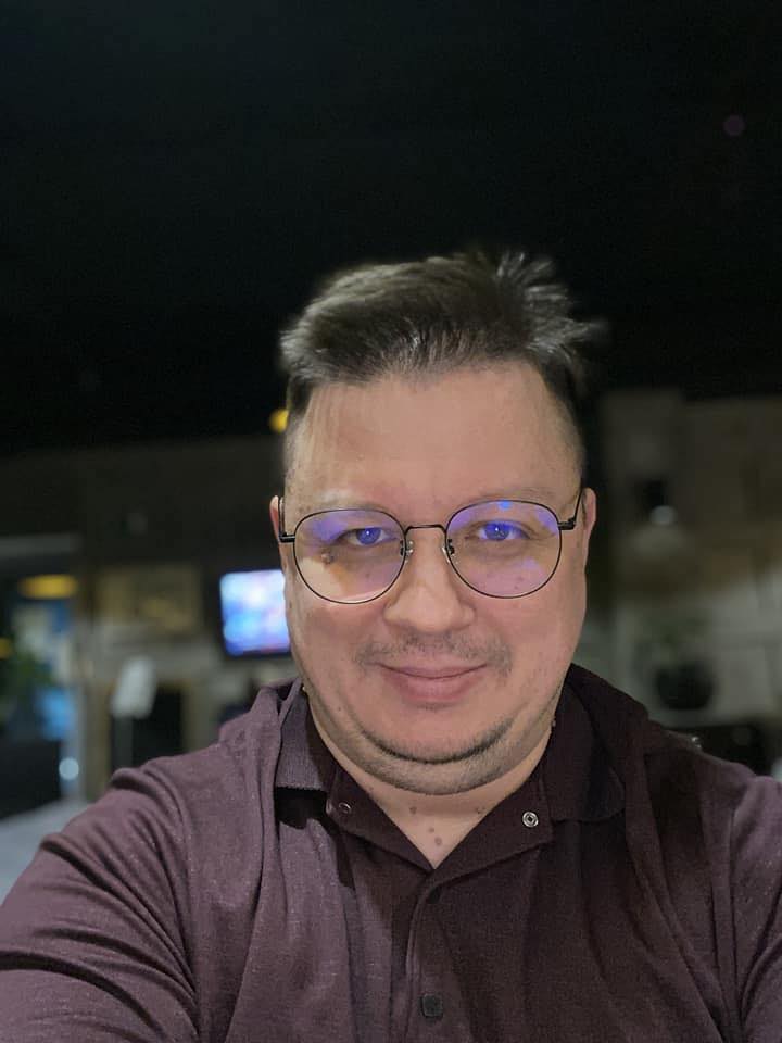 Simonov_Dmitriy_001__FB.jpg