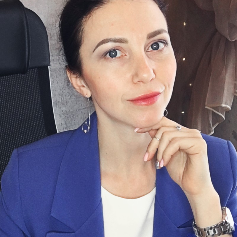 Surgucheva_Elena_001__Linkedin.jpg